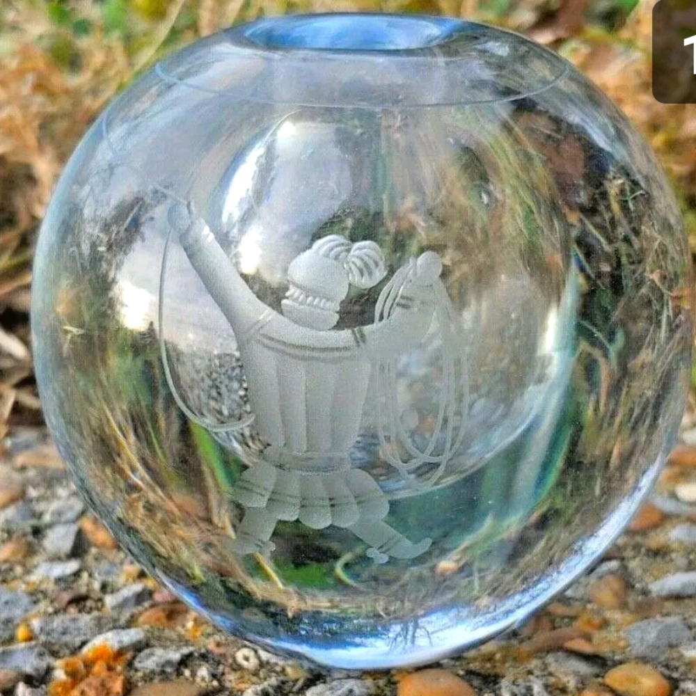 STROMBERGSHYTTAN Scandinavian Art Glass Etched